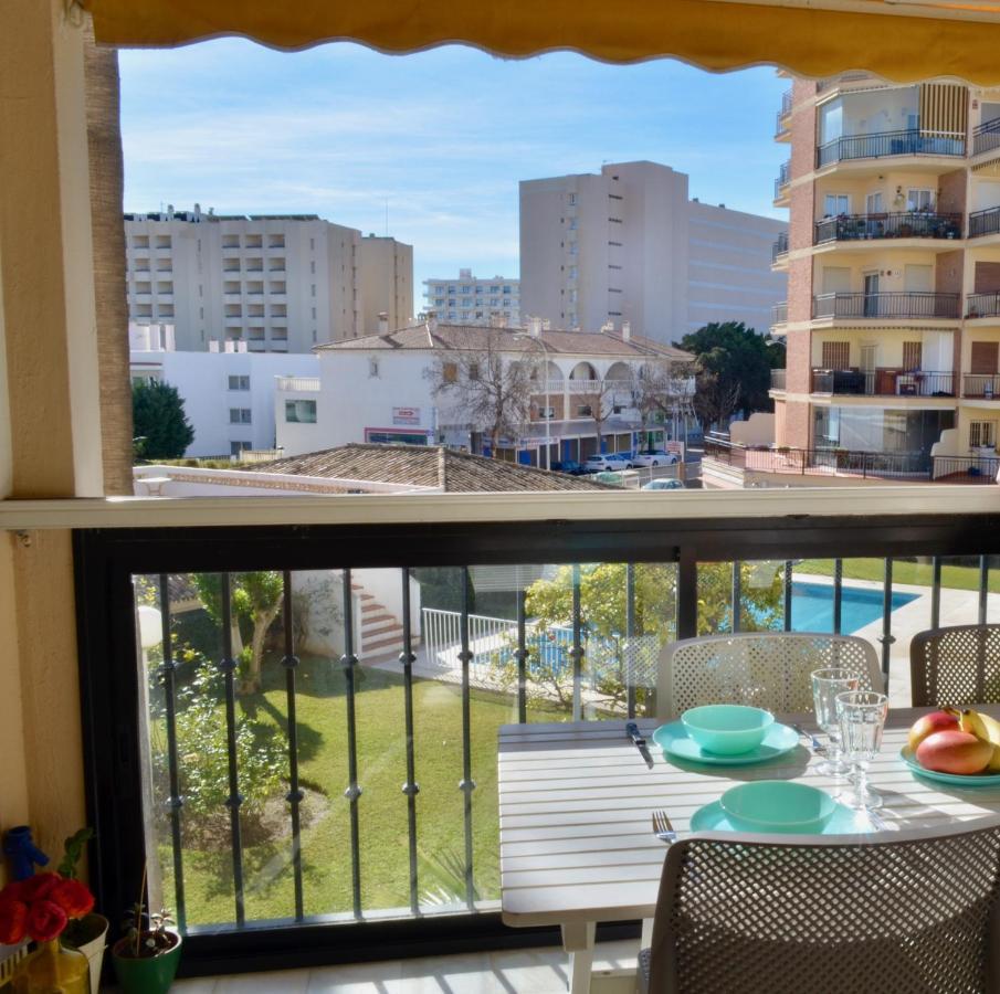 Ferienwohnung Carihuela Un Dormitorio Junto Al Mar Torremolinos Exterior foto