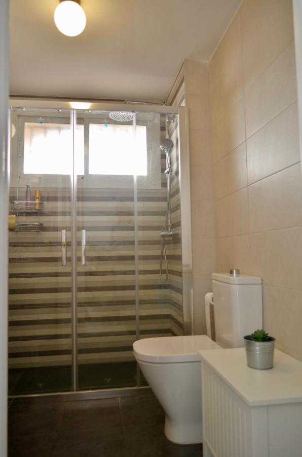 Ferienwohnung Carihuela Un Dormitorio Junto Al Mar Torremolinos Exterior foto