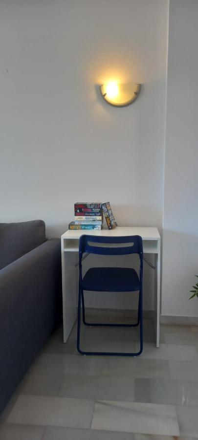 Ferienwohnung Carihuela Un Dormitorio Junto Al Mar Torremolinos Exterior foto